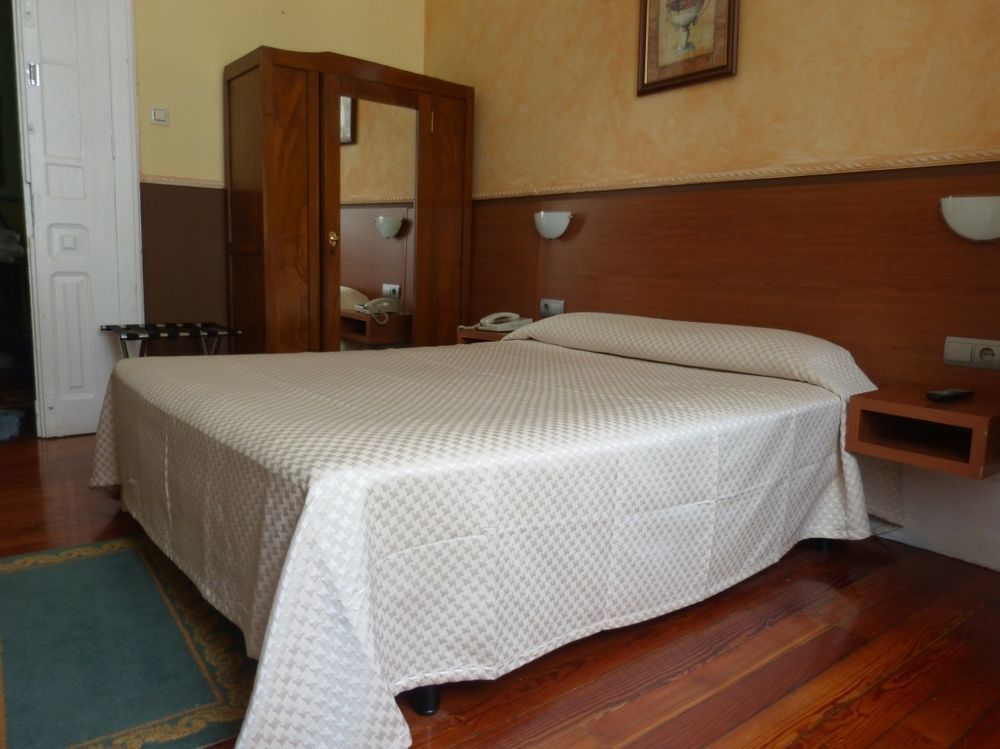 Hotel Aguila Vigo Exterior photo